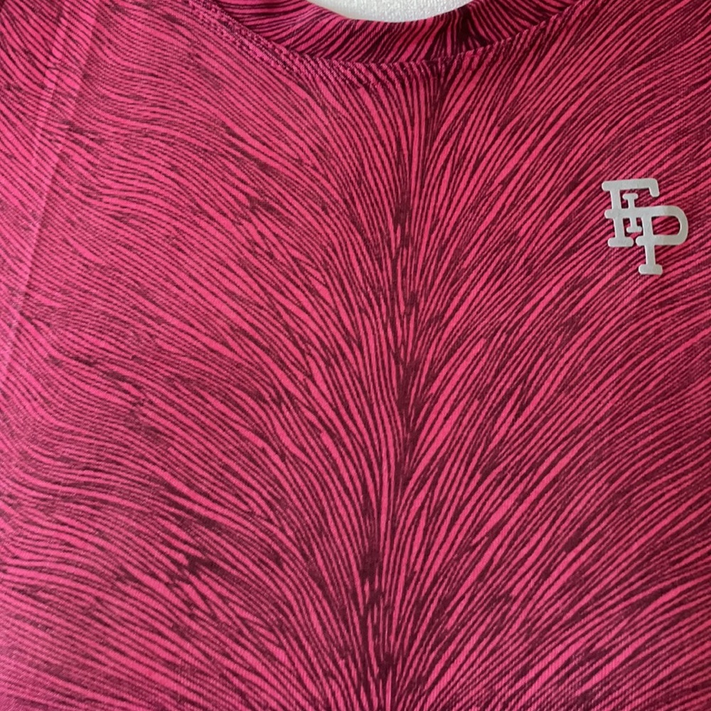 Workout Top - Picture 4 of 4